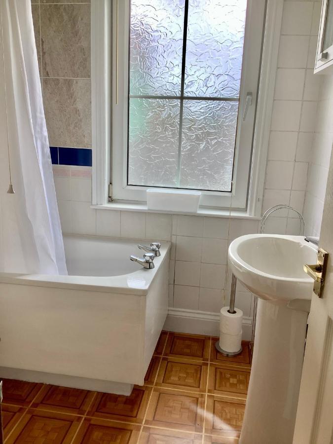 Second Floor Apartment Tenby Town Centre 外观 照片