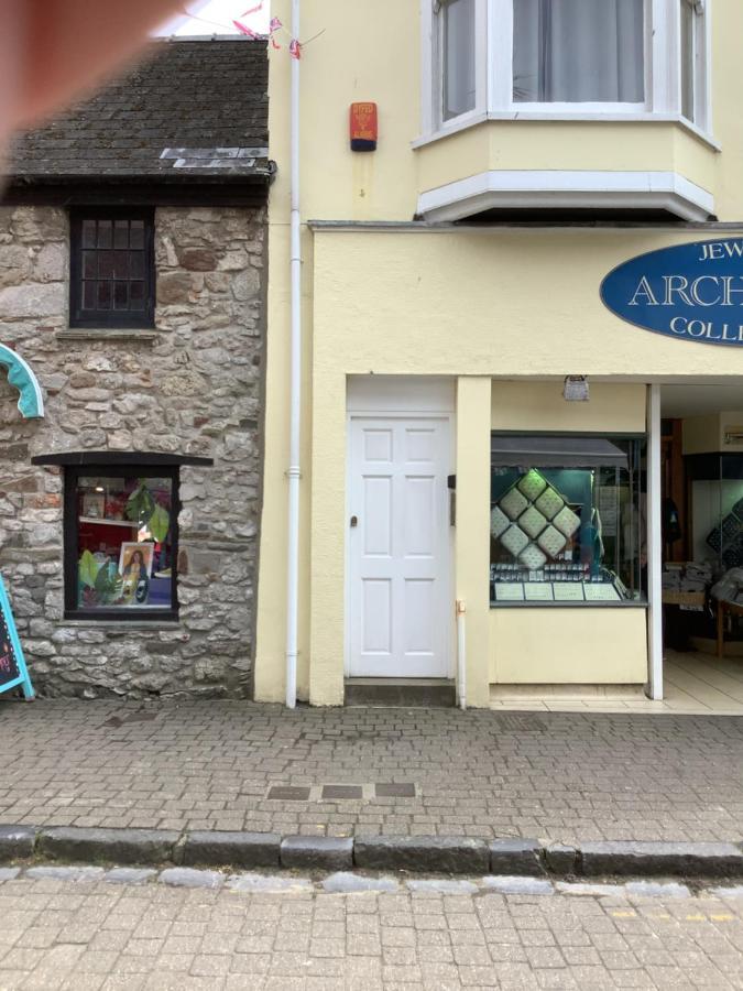 Second Floor Apartment Tenby Town Centre 外观 照片